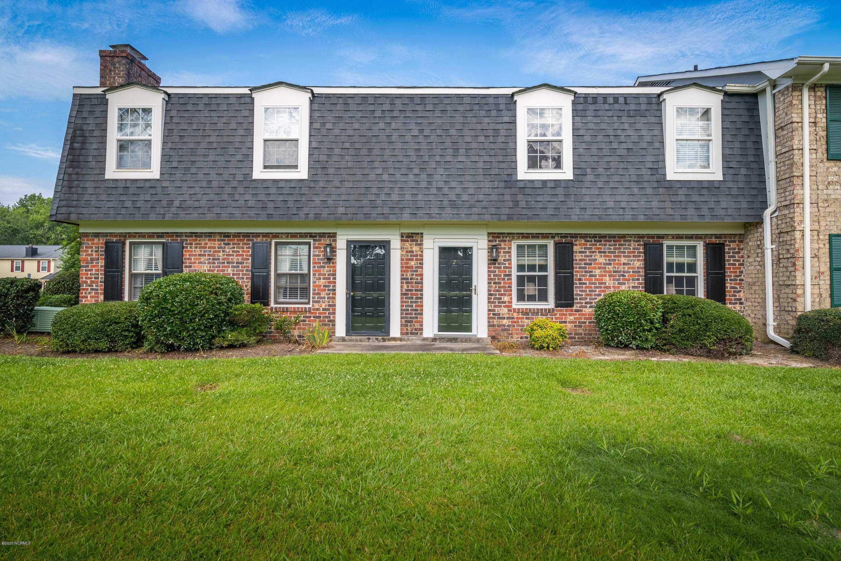2 Scott ST, Greenville, NC 27858