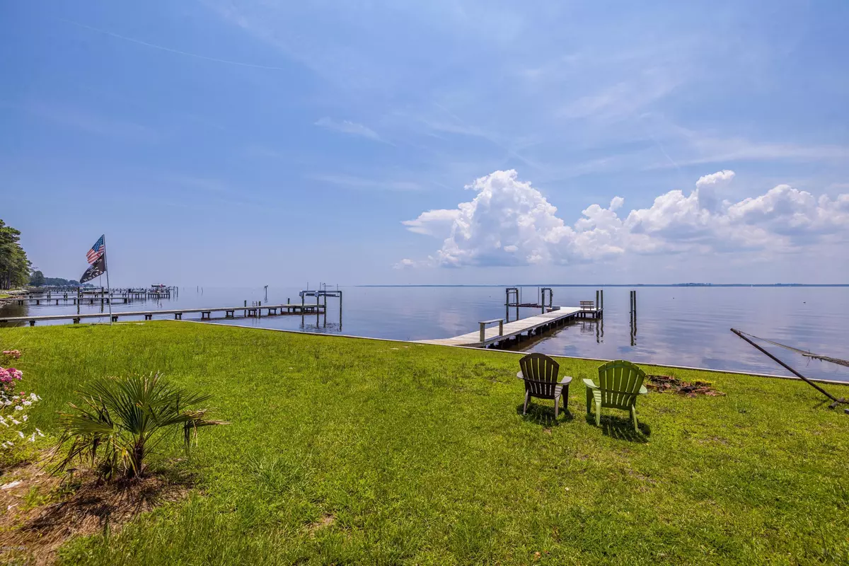 Belhaven, NC 27810,2477 Old Pamlico Beach RD W