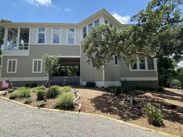 Bald Head Island, NC 28461,612 Wash Woods WAY