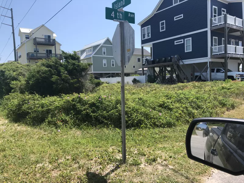 8401 4th Ave Avenue, North Topsail Beach, NC 28460