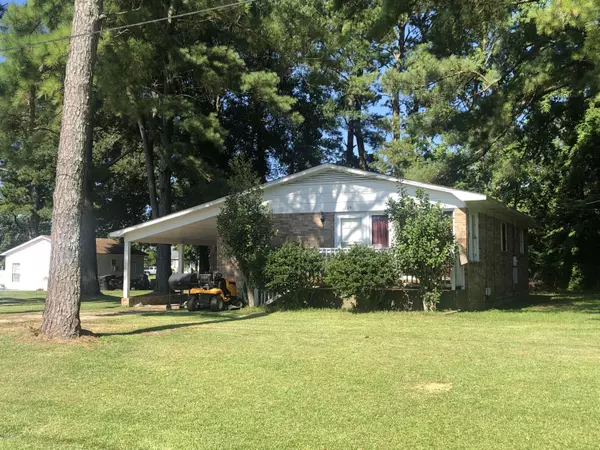 129 Lincoln ST, Wallace, NC 28466