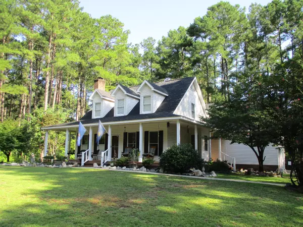 Wagram, NC 28396,16641 Forest Fern CT