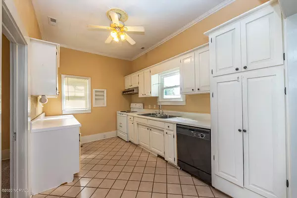 Vanceboro, NC 28586,404 College ST