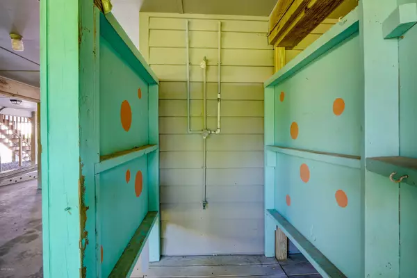 Surf City, NC 28445,111 Crosswinds DR