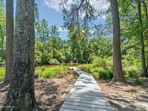 Oriental, NC 28571,6106 Horton RD