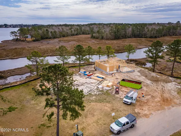 Hubert, NC 28539,426 Garland Shores DR