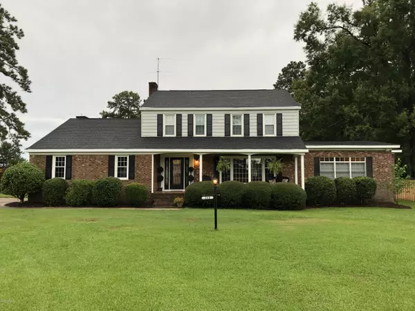 111 Cedar LN, Ayden, NC 28513