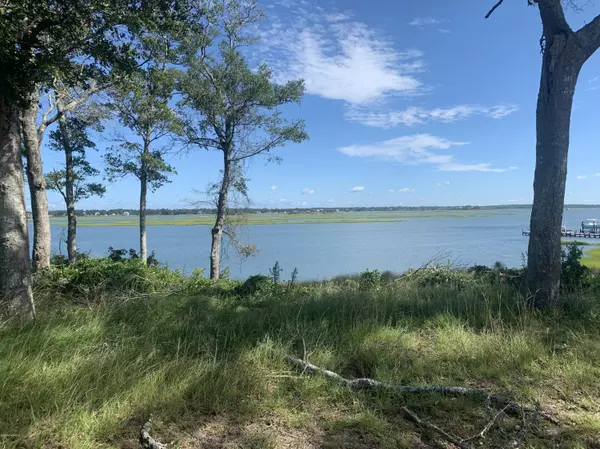 Emerald Isle, NC 28594,430 Sunrise CT