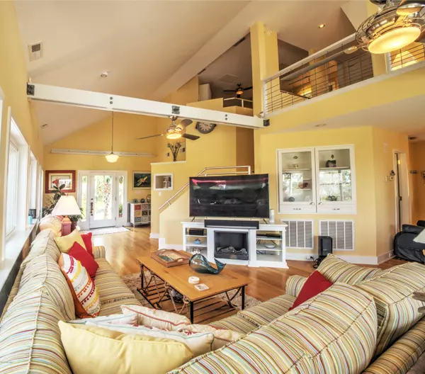 Emerald Isle, NC 28594,6608 Marsh Cove RD