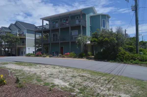 1523 S Shore DR S, Surf City, NC 28445