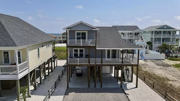 271 Brunswick Avenue W, Holden Beach, NC 28462