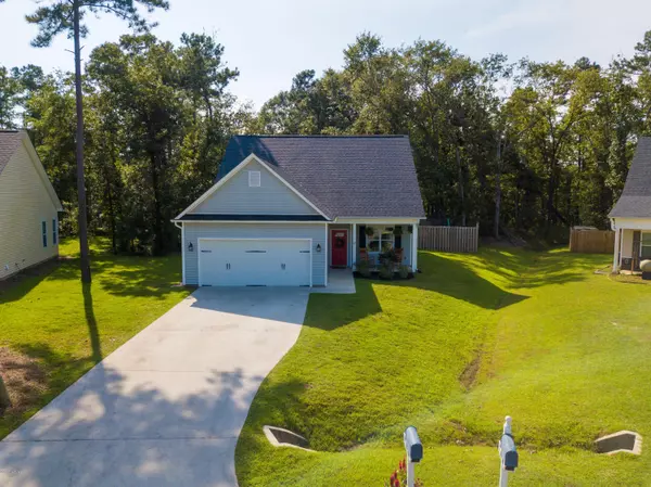 Rocky Point, NC 28457,39 Feather LN