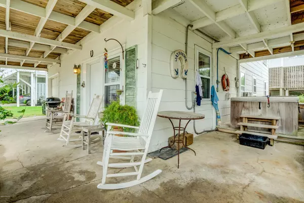 Wrightsville Beach, NC 28480,3 Sandpiper Street