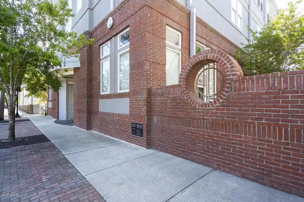 Wilmington, NC 28401,619 N 4th ST #103