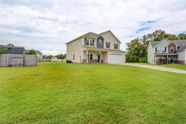 Hubert, NC 28539,203 Tucksey CT N