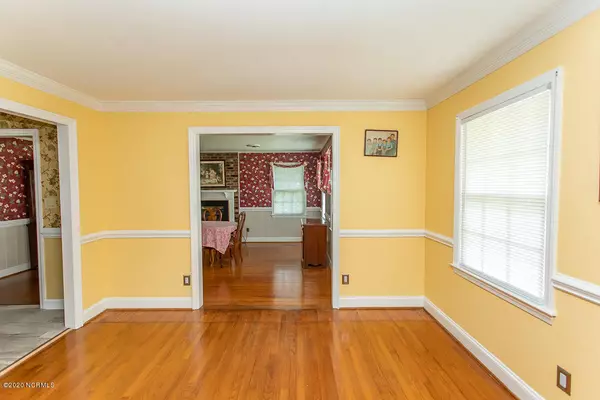 Whiteville, NC 28472,3332 James B White HWY N