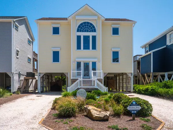 1103 Ocean Boulevard, Topsail Beach, NC 28445