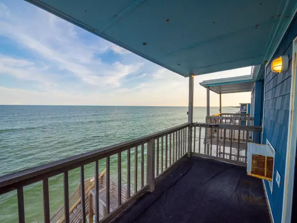 North Topsail Beach, NC 28460,2264 New River Inlet RD #305