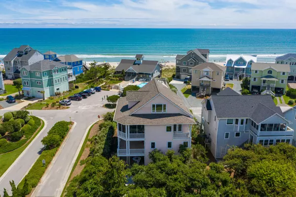 North Topsail Beach, NC 28460,100 S Permuda Wynd