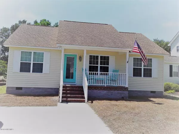 141 NE 12th ST, Oak Island, NC 28465