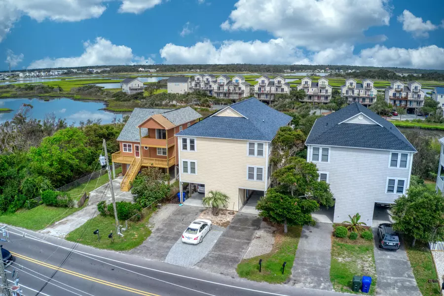 419 N New River DR #B, Surf City, NC 28445