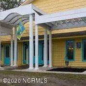 105 SE 53rd ST, Oak Island, NC 28465