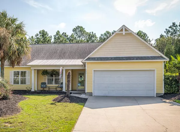 131 S Palm Drive, Winnabow, NC 28479