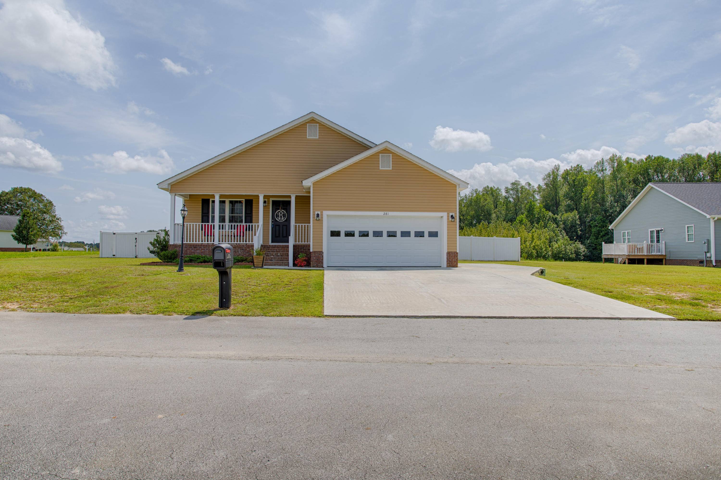 281 Eureka AVE, Washington, NC 27889