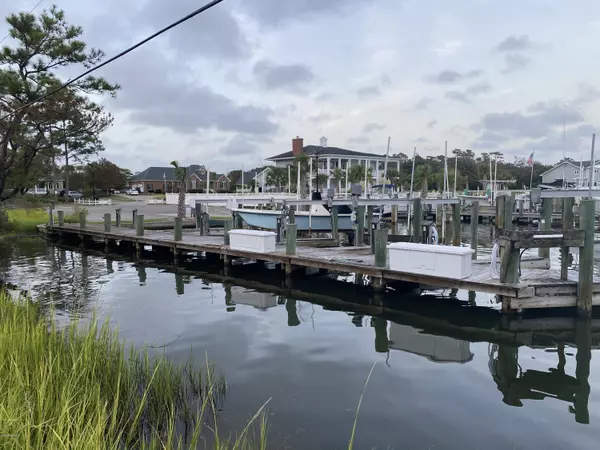 Morehead City, NC 28557,109 Harbor DR