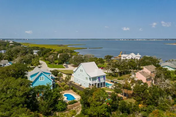 Emerald Isle, NC 28594,5001 Bogue Sound Court