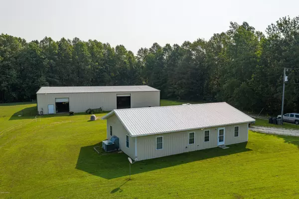 Williamston, NC 27892,1030 Cloverleaf