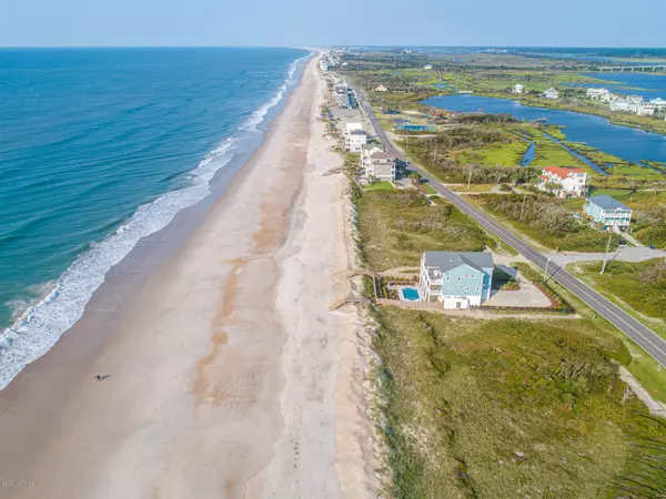 North Topsail Beach, NC 28460,610 New River Inlet RD