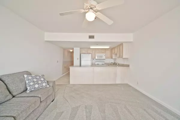 Ocean Isle Beach, NC 28469,27 Ocean Isle West BLVD SW #3j