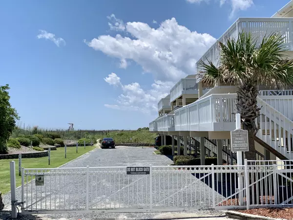 Wrightsville Beach, NC 28480,18 E Columbia ST #18-A