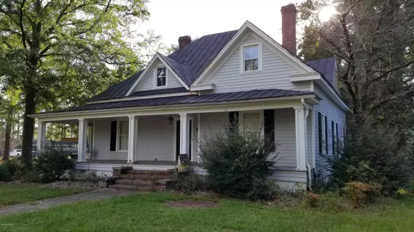 316 S Graham Street, Wallace, NC 28466