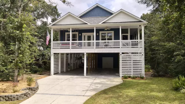 102 SW 19th ST, Oak Island, NC 28465