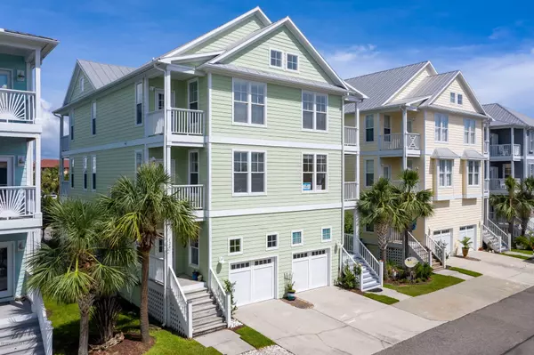 120 Green Turtle LN, Carolina Beach, NC 28428