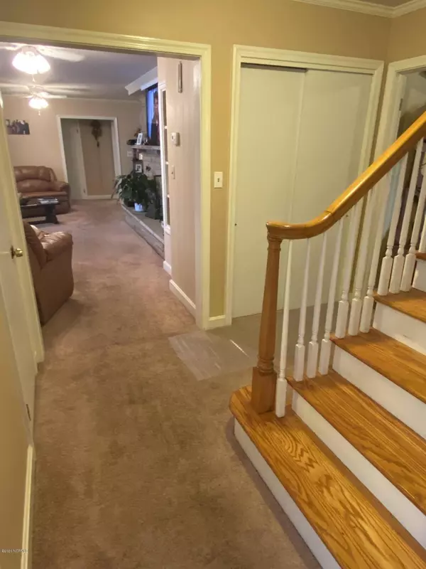 Williamston, NC 27892,1235 Garrett RD