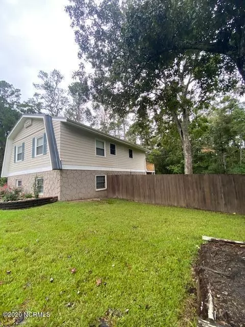 Newport, NC 28570,206 Graham RD