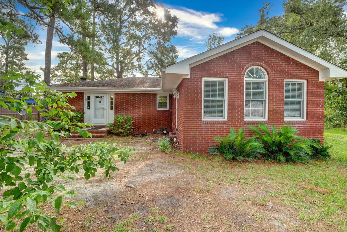 Leland, NC 28451,128 Lee DR