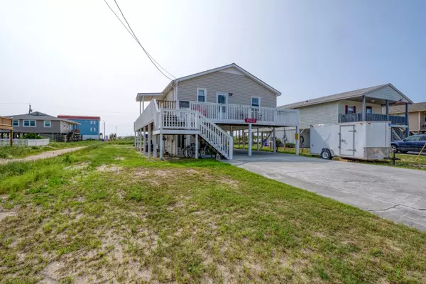 Surf City, NC 28445,1922 N New River DR