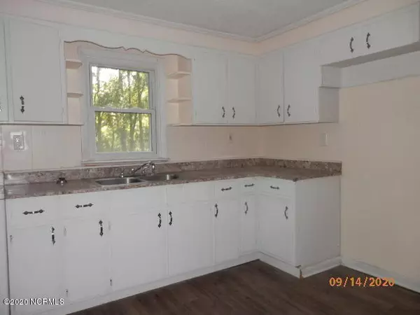 Whiteville, NC 28472,223 E Virgil ST