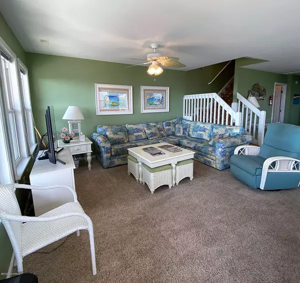 Emerald Isle, NC 28594,3305 Ocean Drive #E & W