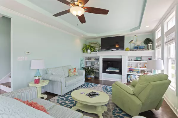 Surf City, NC 28445,1015 1st ST