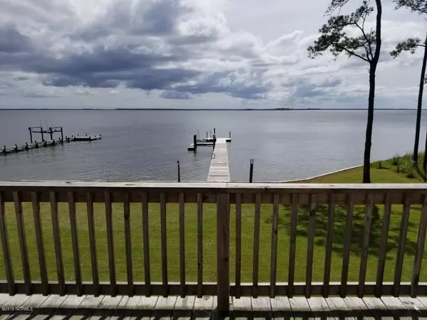 1865 Old Pamlico Beach Road W, Belhaven, NC 27810