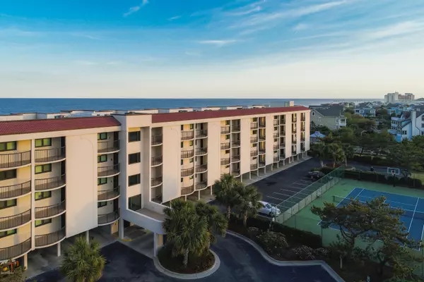 Wrightsville Beach, NC 28480,2400 N Lumina AVE #1305