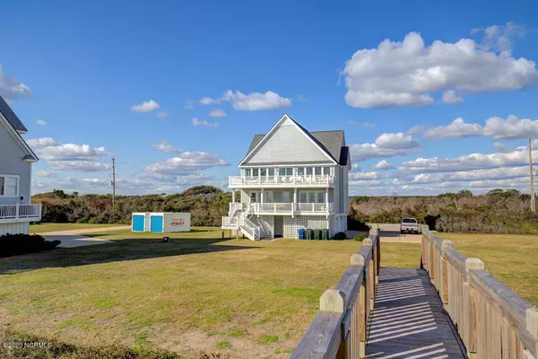 North Topsail Beach, NC 28460,4284 Island DR