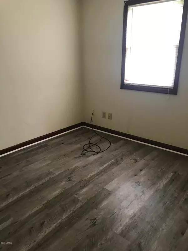 Burgaw, NC 28425,2845 S Us Highway 117 S