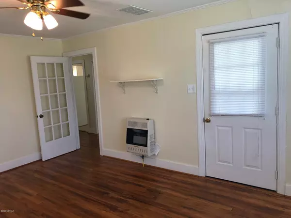 Kinston, NC 28504,215 Collier Loftin RD