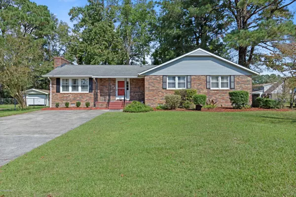 102 Lionel AVE, Jacksonville, NC 28540